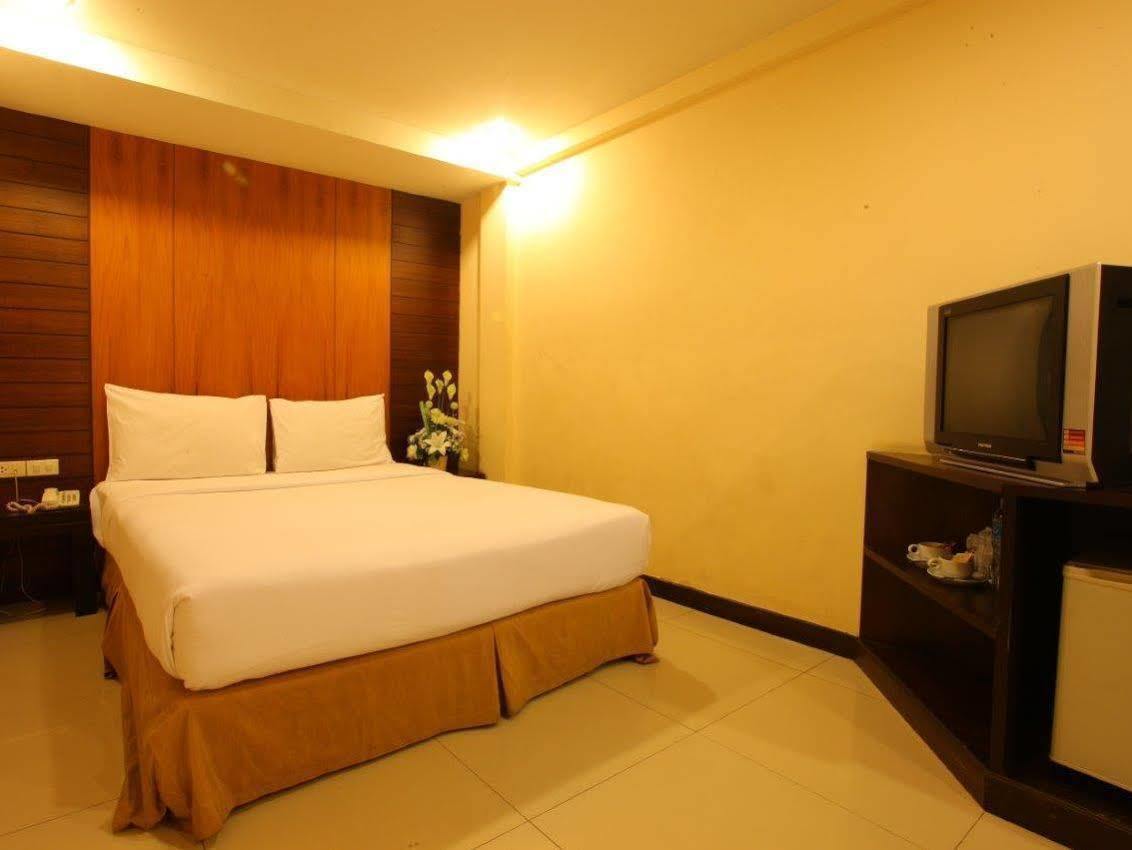 Tara Monte Hotel Bangkok Luaran gambar